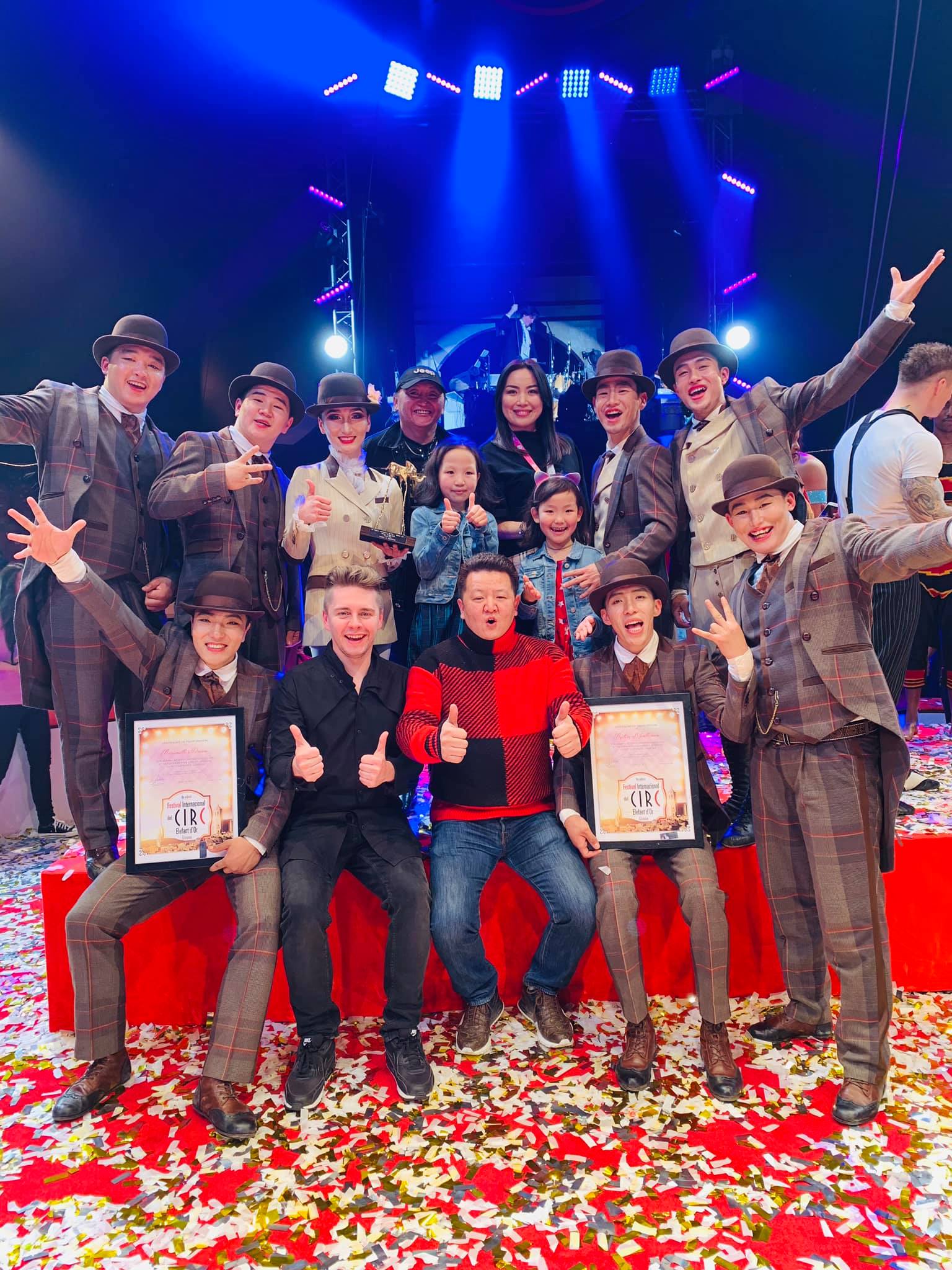 Монголын циркчид Олон улсын циркчдийн тэмцээнээс алтан цом хүртжээ